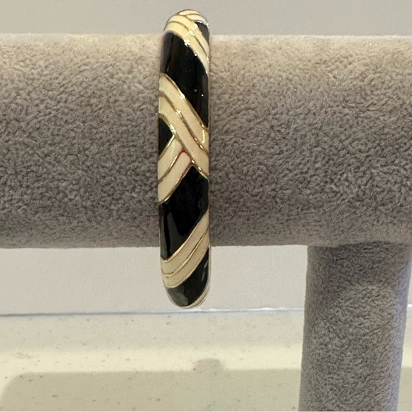 J. Crew Bracelet- Bangle style w/ hinged open Gold tone w/ black & white enamel - Picture 6 of 11